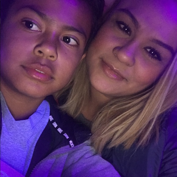 Meet your Posher, Jessica - Picture 6 of 8